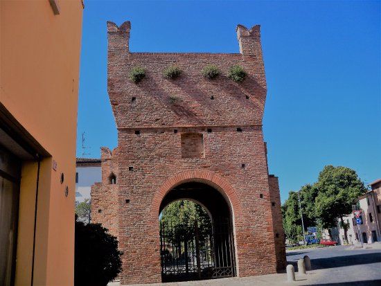 Porta Montanara
