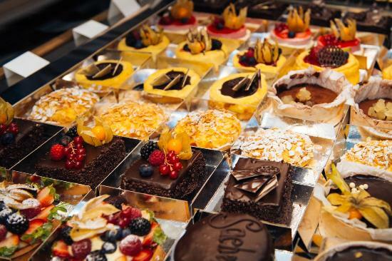 Gino's Bakery