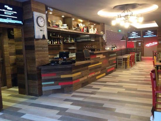 Caprice Pub
