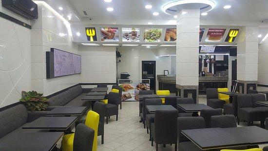 Restaurant Evasion