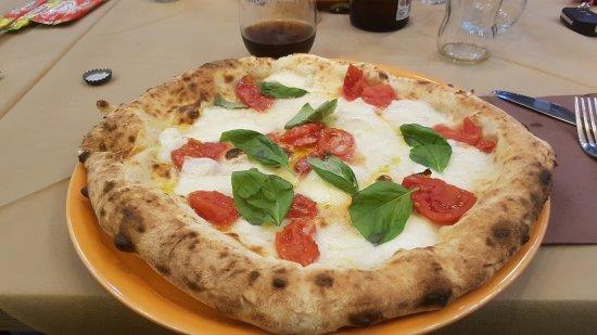 Pizzeria Regina Margherità Andrea