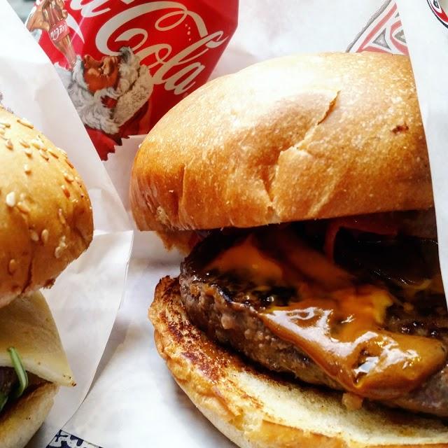 Hot Hot Burger Bar