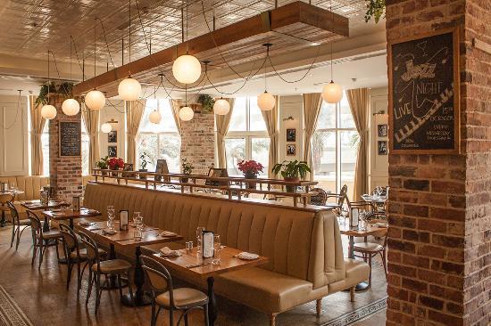 St Tropez Bistro