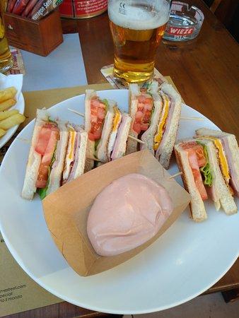 Royal Oak Pub