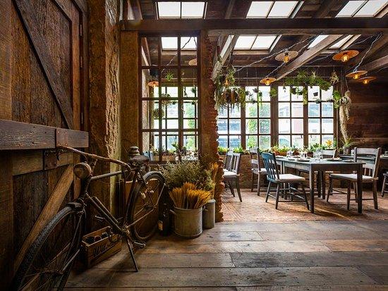 HARVEST Restaurant