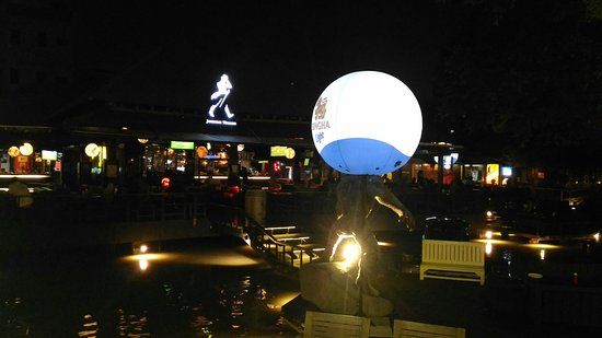 Plaza Lagoon