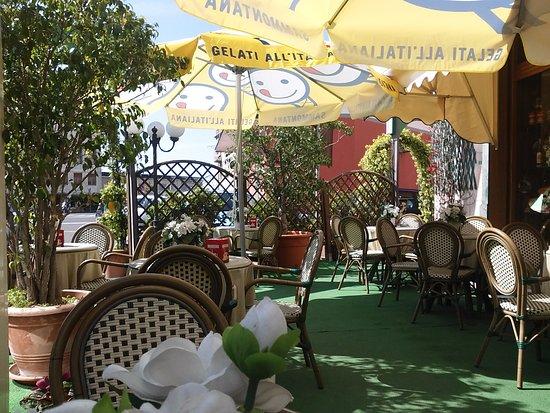 Bar Italia
