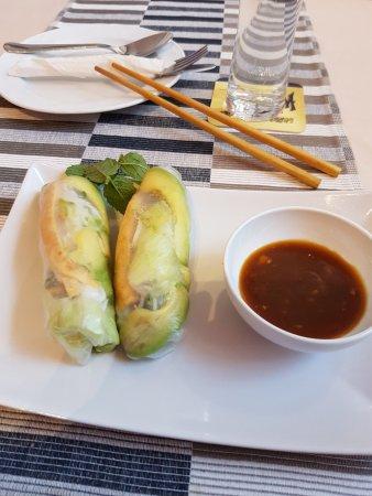 Sen Vietnam