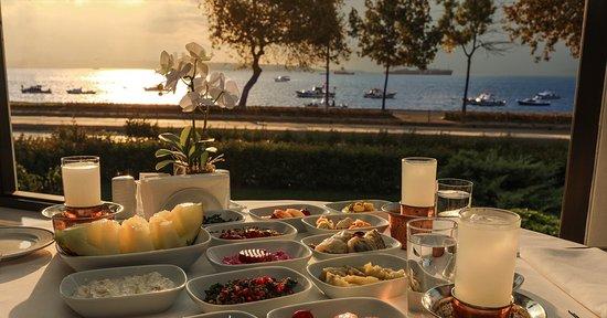 Falyanos Restaurant