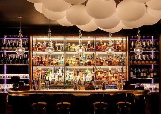 Anthracite Martini Lounge