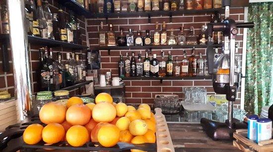 La Baraca Bar & Grill