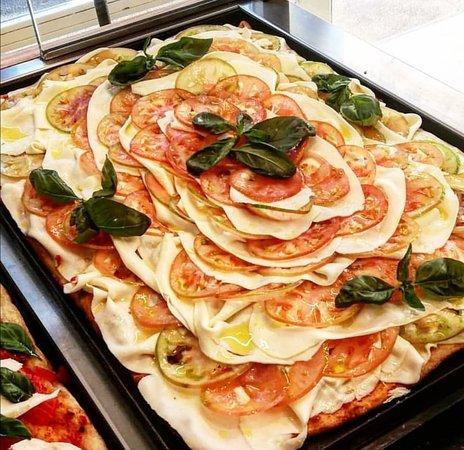 Alice Pizza