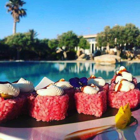 Shiroi Sushipoolbar