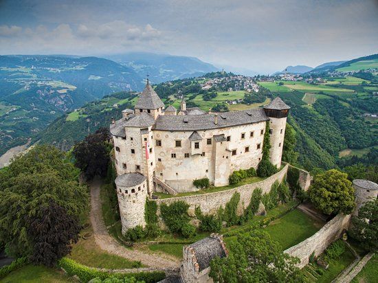 Castel Presule