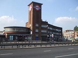 Stazione Metro Park Royal