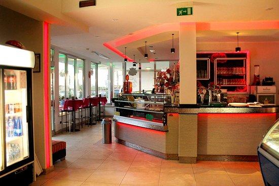Pizzeria Four Roses