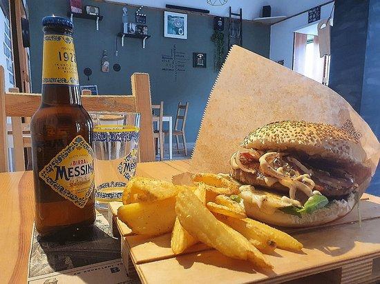 Hamburgeria Paradise Hamburger & Chips