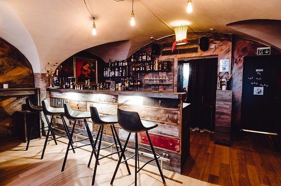 Herbert's Bar