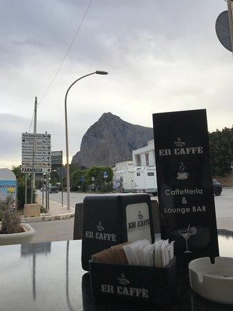 Er Caffe Caffetteria & Lounge Bar
