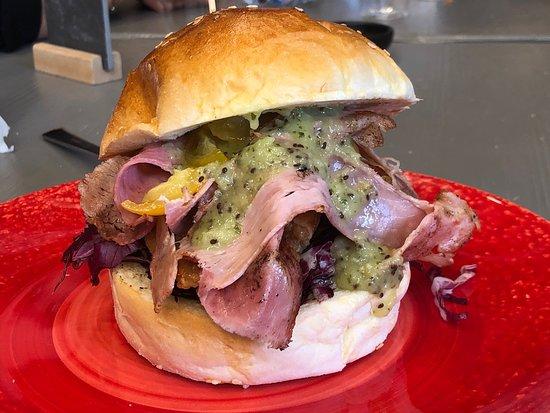 Buns & Meat