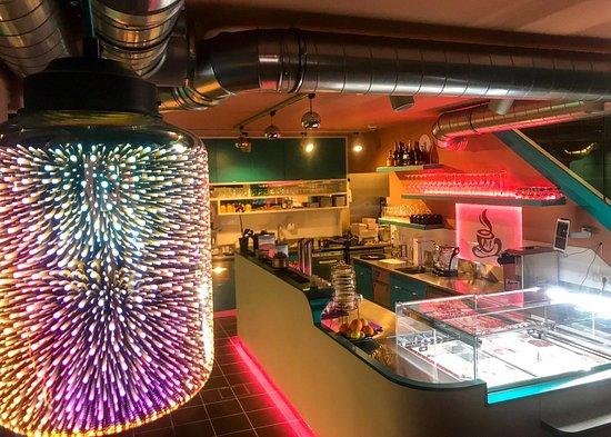 M2Cafe