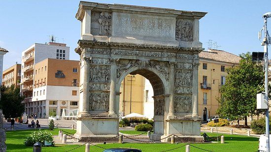 Arco di Traiano