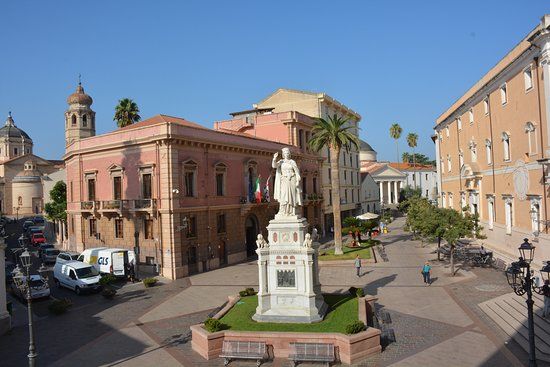 Statua di Eleonora d'Arborea