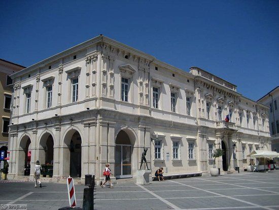 Sodna palača