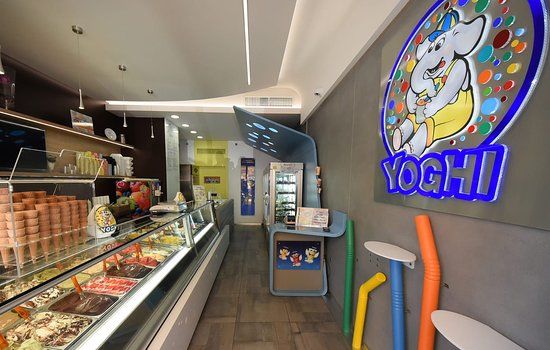 Yoghi Gelateria Yogurteria Graniteria