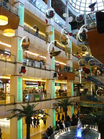 Centro Commerciale Historia AVM