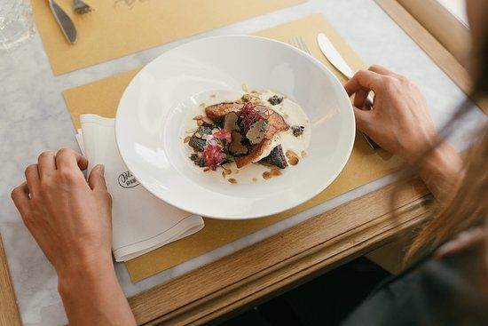 Mama' Bistro